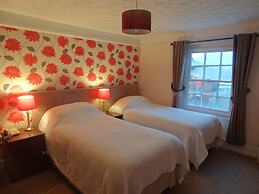 The Edward Hotel