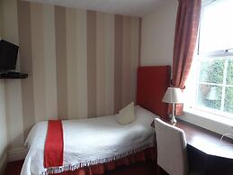 The Edward Hotel