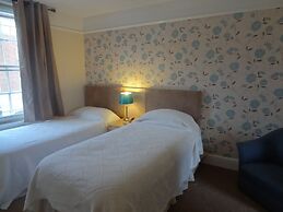 The Edward Hotel