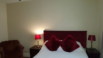 The Edward Hotel