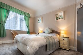 The Rosscourt - Adults only