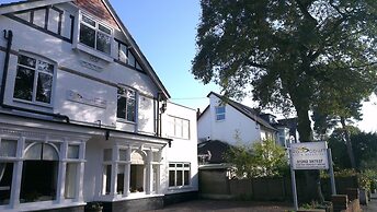 The Rosscourt - Adults only