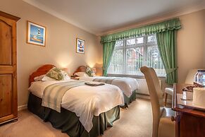 The Rosscourt - Adults only