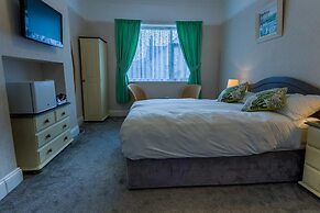 The Rosscourt - Adults only