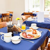 The Rosscourt - Adults only