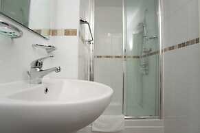 The Rosscourt - Adults only