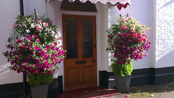 The Rosscourt - Adults only