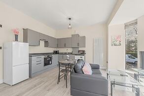 Ascot Grange Hotel & Apartments