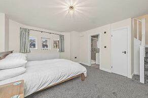 Ascot Grange Hotel & Apartments