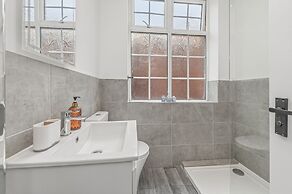 Ascot Grange Hotel & Apartments