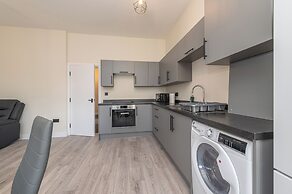 Ascot Grange Hotel & Apartments