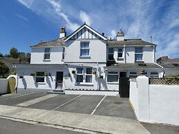 Bentley Lodge Guest House