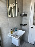 Bentley Lodge Guest House