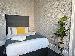 Marine Parade Hotel