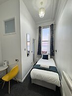 Marine Parade Hotel