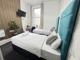 Marine Parade Hotel