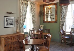 Lamb Hotel by Greene King Inns