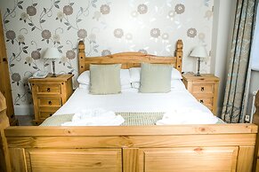 The Cumberland Hotel