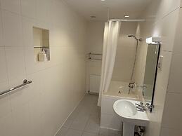 The Cumberland Hotel