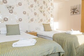 The Cumberland Hotel