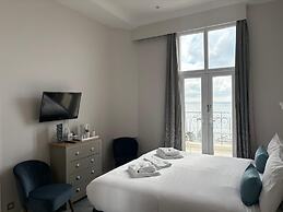 The Cumberland Hotel