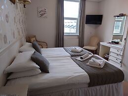 The Cumberland Hotel