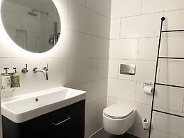 Glenlyn Hotel & Apartments