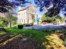 Wentworth House Hotel