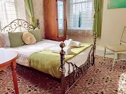 Wentworth House Hotel