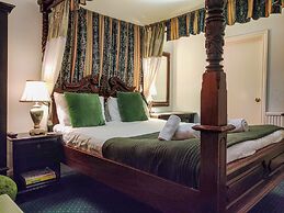 Wentworth House Hotel