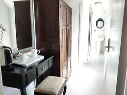 Wentworth House Hotel