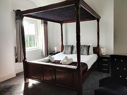 Wentworth House Hotel