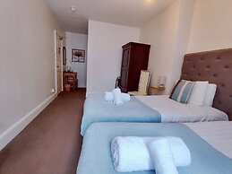 Wentworth House Hotel