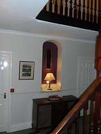 Corinium Hotel & Restaurant