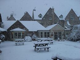 Corinium Hotel & Restaurant