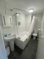 OYO Kirkconnel Hall Hotel