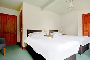 OYO Kirkconnel Hall Hotel