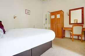 OYO Kirkconnel Hall Hotel