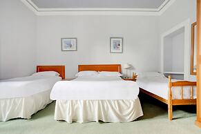 OYO Kirkconnel Hall Hotel