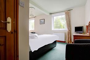 OYO Kirkconnel Hall Hotel