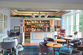 OYO Kirkconnel Hall Hotel