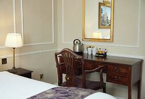 Cock Hotel Stony Stratford by Greene King Inns