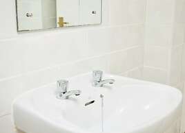 Cock Hotel Stony Stratford by Greene King Inns