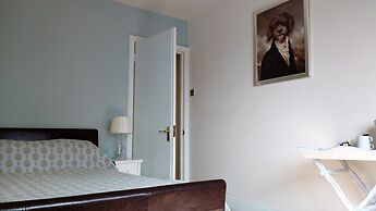 Bell House Hotel & Restaurant