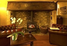 Bell House Hotel & Restaurant