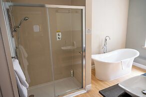 The Cedars Inn by Greene King Inns