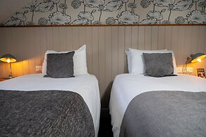 The Cedars Inn by Greene King Inns