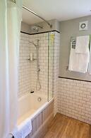 The Cedars Inn by Greene King Inns