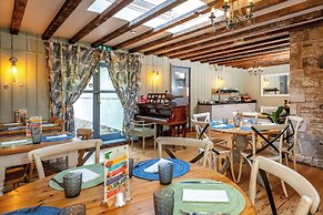 The Old Pheasant Hotel