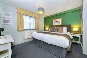 The Old Pheasant Hotel